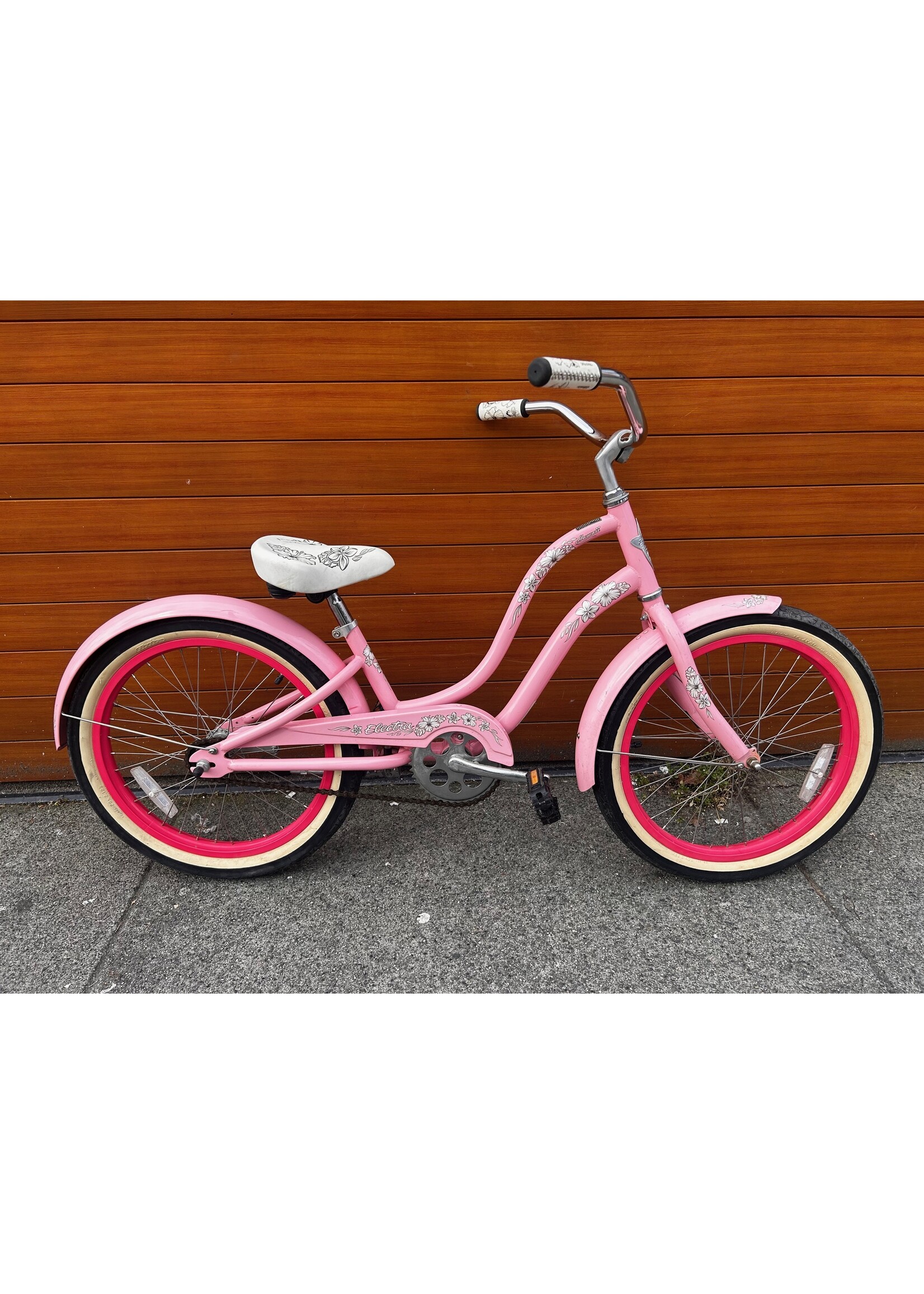 Used Bike Electra Kids Cruiser 20" - Pink