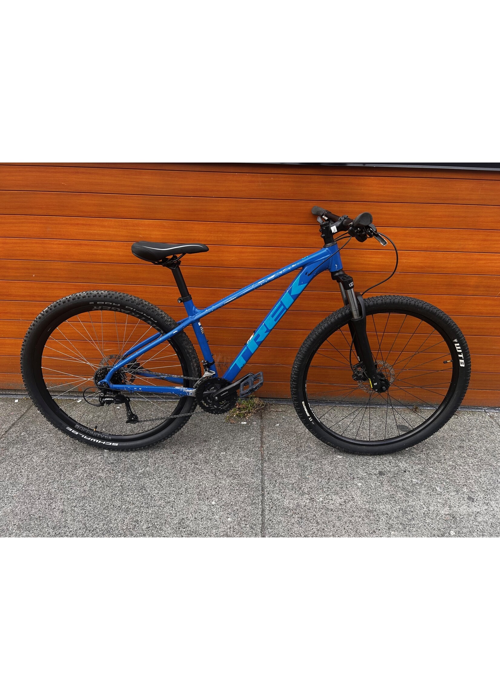 Used Bike  TREK Marlin 5 - med/lrg