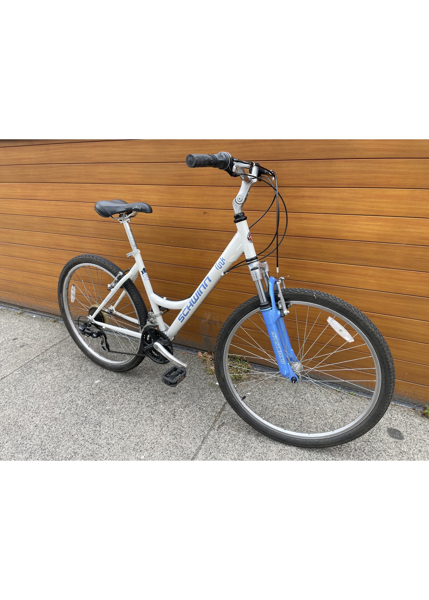 Used Bike Schwinn Link Step-Thru 17.5" Medium -White/Blue