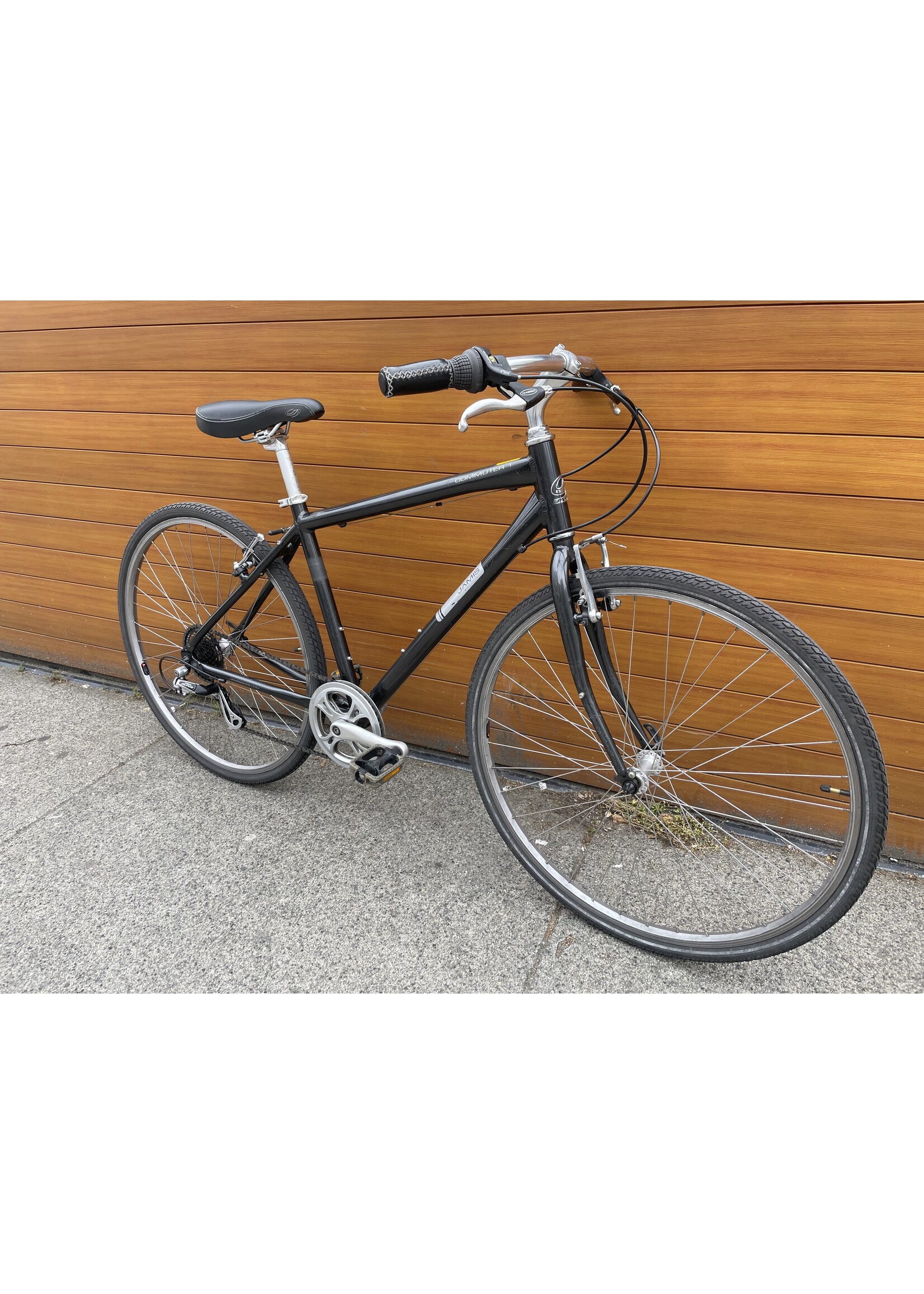 Used Bike Jamis Commuter 1 Medium/18.5" Hybrid