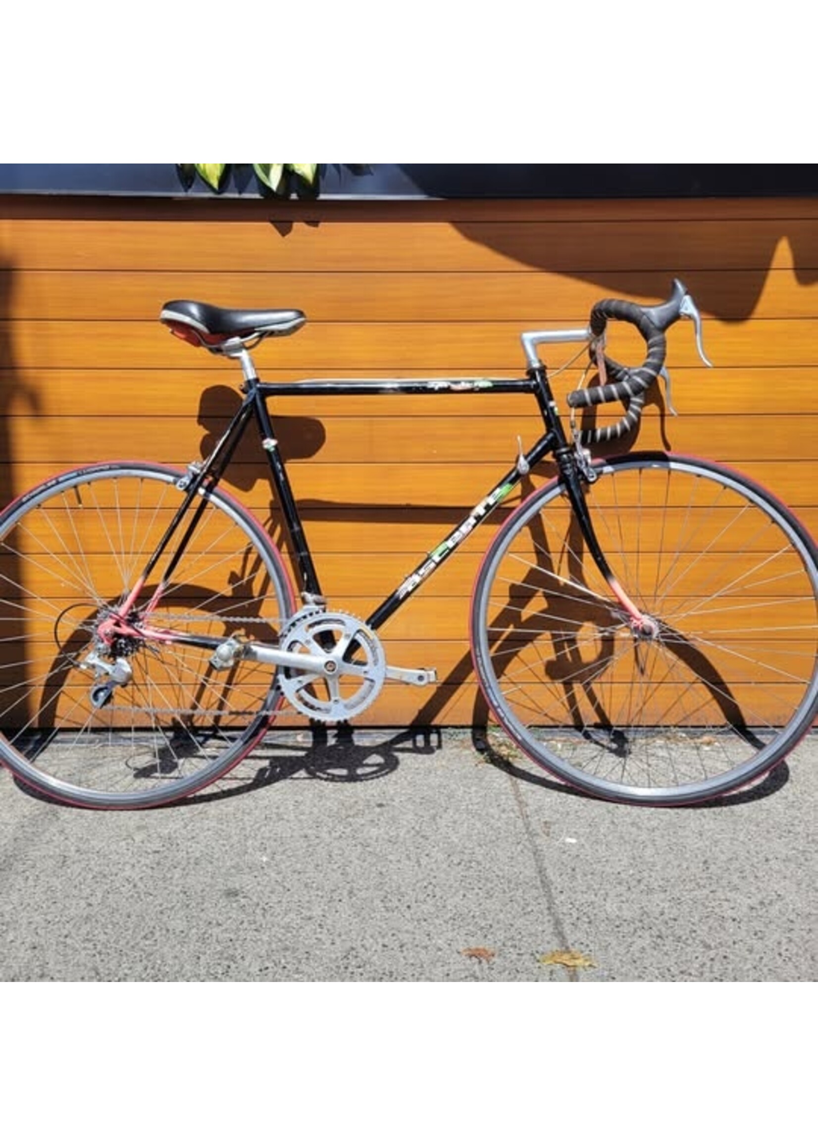 USED BIKE  Ascente Prolite road bike 58cm Road