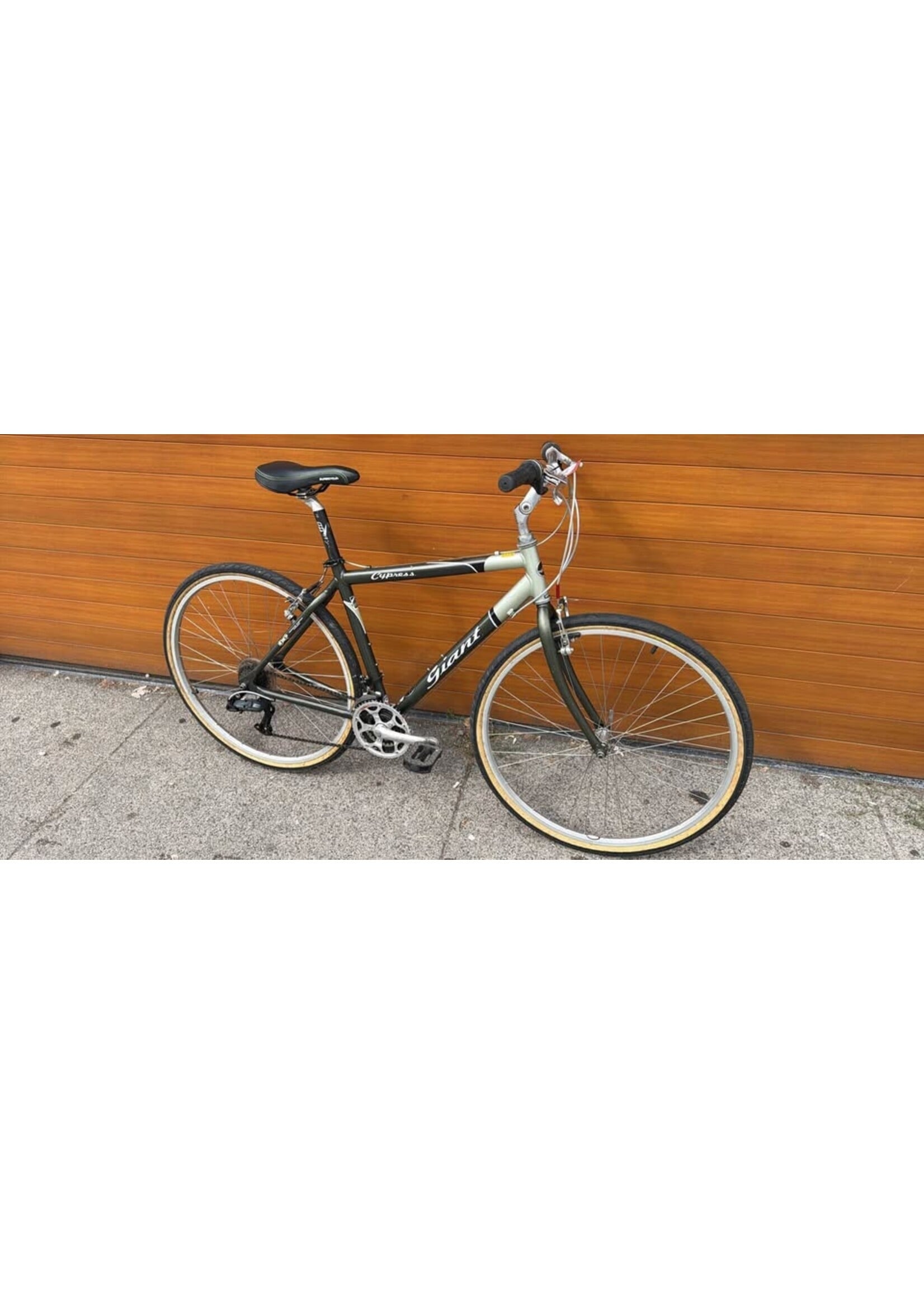 USED BIKE Giant Cypress Hybrid M - Green