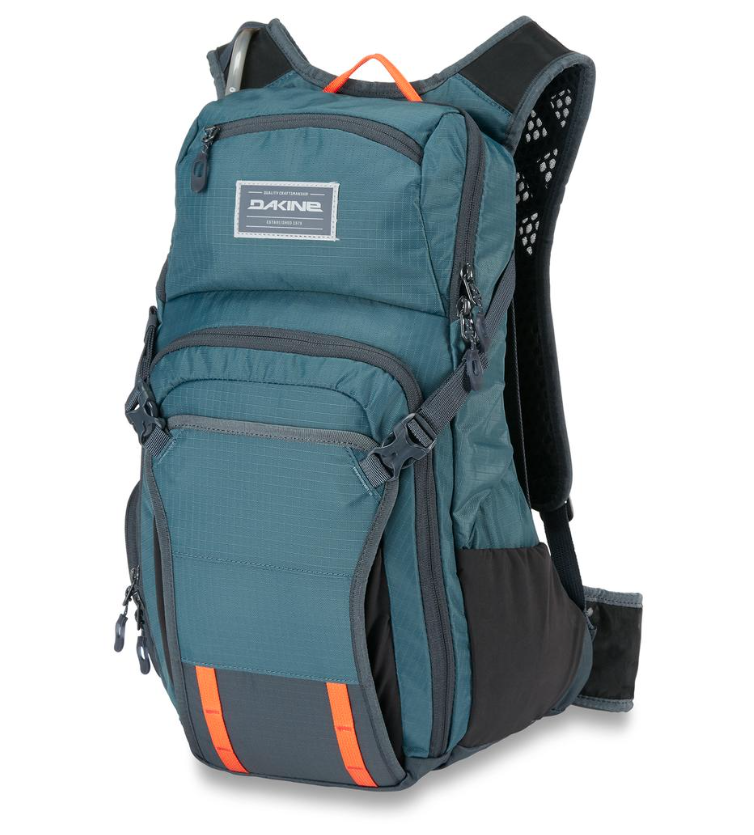 dakine drafter pack