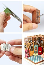 Hands Craft Miniature Dollhouse Kit Sam's Study