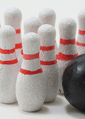 Handley House Miniature Bowling Set
