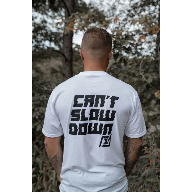 CANTSLOWDOWN SMALL LOGO TEE