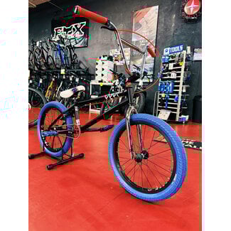 CUSTOM BMX BIKE - CULT (RED/CHROME/BLUE) 2025*