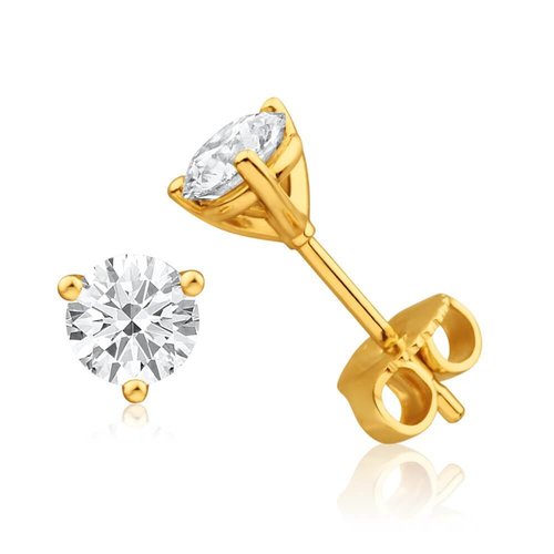 Hearts on Fire Fashion 0.50ct Three Prong Stud Earrings Hearts on Fire Fashion 0.50ct Three Prong Stud Earrings