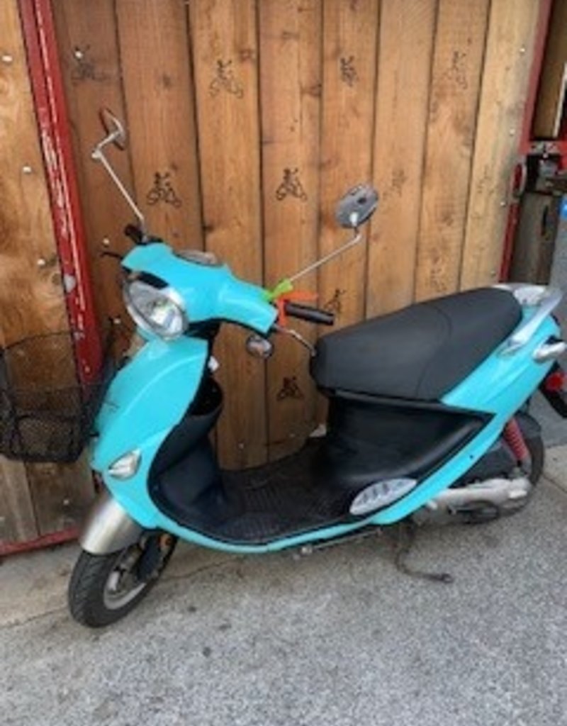 Genuine Scooters 2021 Turquoise Buddy 50cc Moped (#B-96)