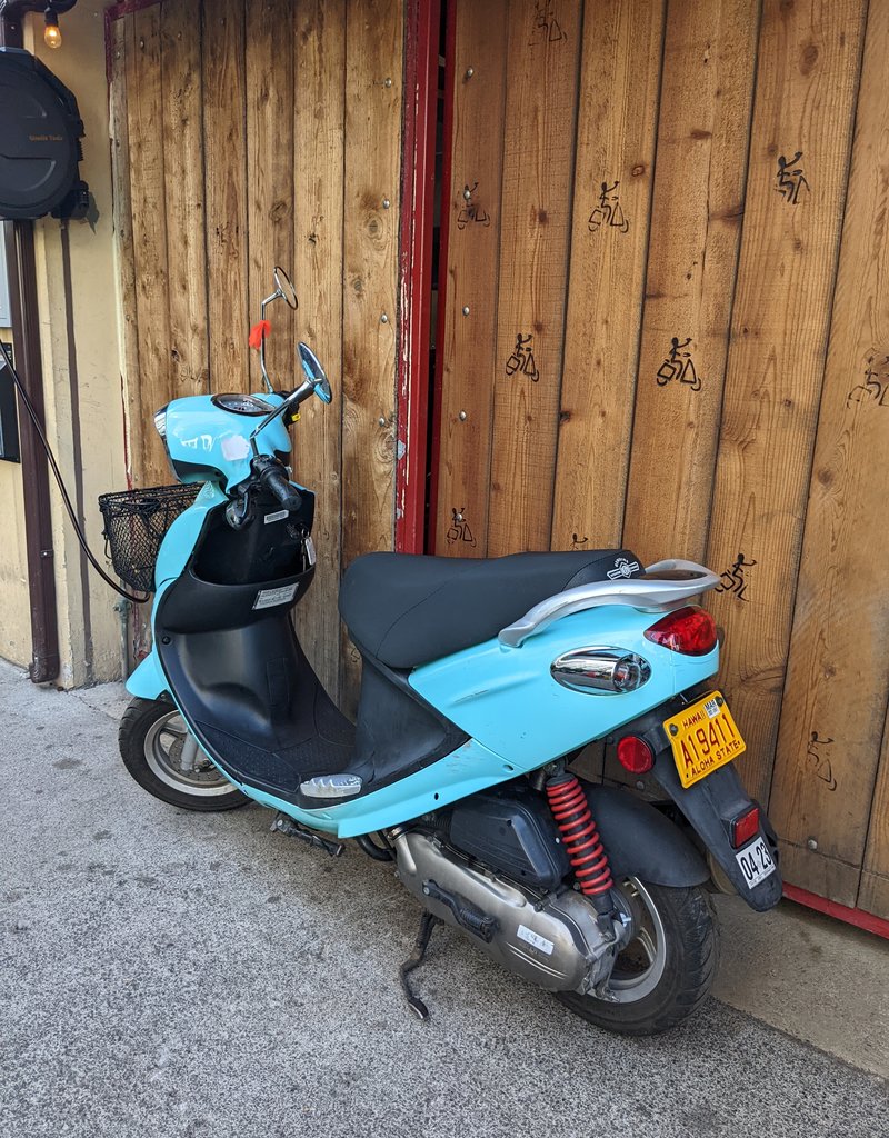 Genuine Scooters 2022 Turquoise Buddy 50cc Moped (#B-21)