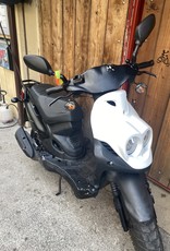 Genuine Scooters 2021 Black Genuine Roughhouse 50cc Moped (R-05)