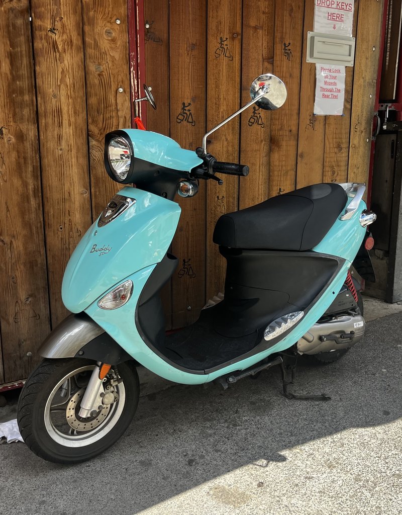 Genuine Scooters 2022 Turquoise Genuine Buddy 50cc Moped (#65)