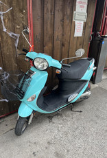 Genuine Scooters 2022 Turquoise Genuine Buddy 50cc Moped B.B.