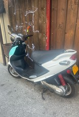 Genuine Scooters 2022 White Buddy 50cc Moped (#B-59)