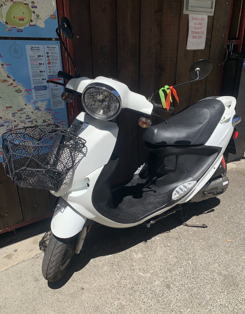 Genuine Scooters 2022 White Buddy 50cc Moped (#B-91)