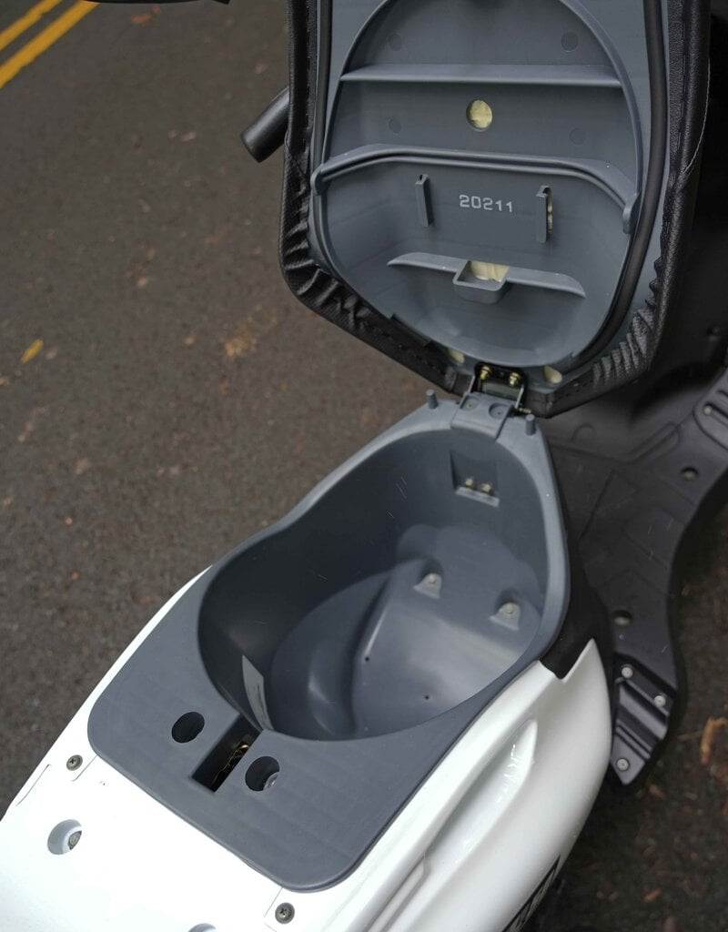 Genuine Scooters 2023 White Genuine Roughhouse 50cc Moped