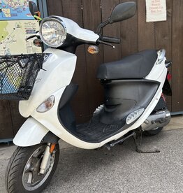 Genuine Scooters 2022 White Buddy 50cc Moped (#B-21 -1956)