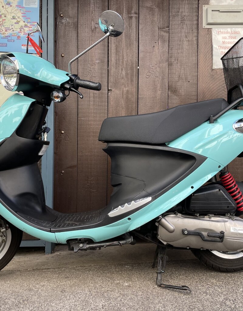 Genuine Scooters 2022 Turquoise Genuine Buddy 50cc Moped (1916)