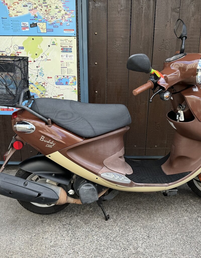 Genuine Scooters 2022  Mocha Buddy 170i Scooter H-36