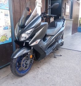 Suzuki Suzuki Burgman 400cc Scooter silver (s-11)