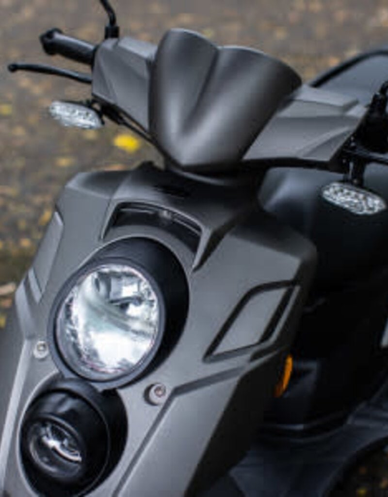 Genuine Scooters 2025 Matte Titanium Genuine Hooligan 170i Scooter