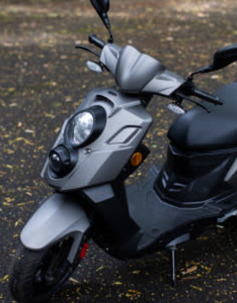 Genuine Scooters 2025 Matte Titanium Genuine Hooligan 170i Scooter