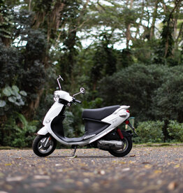 Genuine Scooters 2025 White Genuine Buddy 50cc Moped