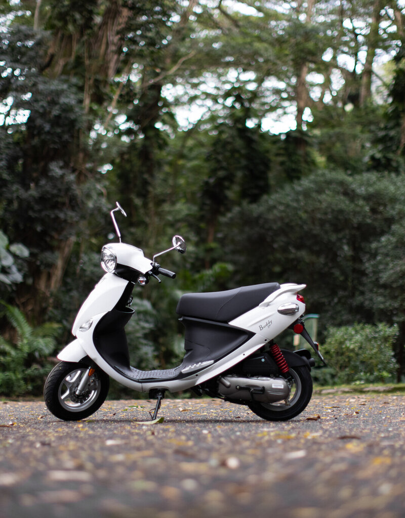 Genuine Scooters 2025 White Genuine Buddy 50cc Moped