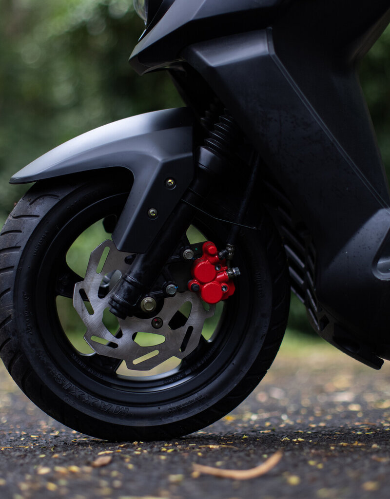 Genuine Scooters 2025 Matte Black Genuine Hooligan 170i Scooter