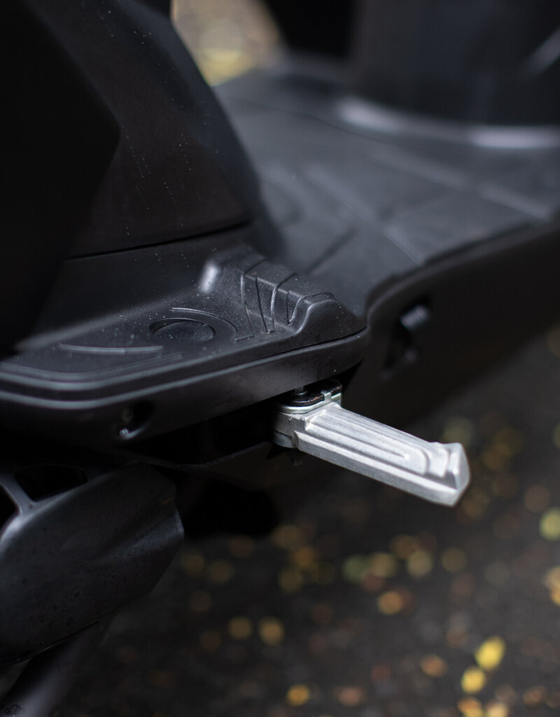 Genuine Scooters 2025 Matte Black Genuine Hooligan 170i Scooter