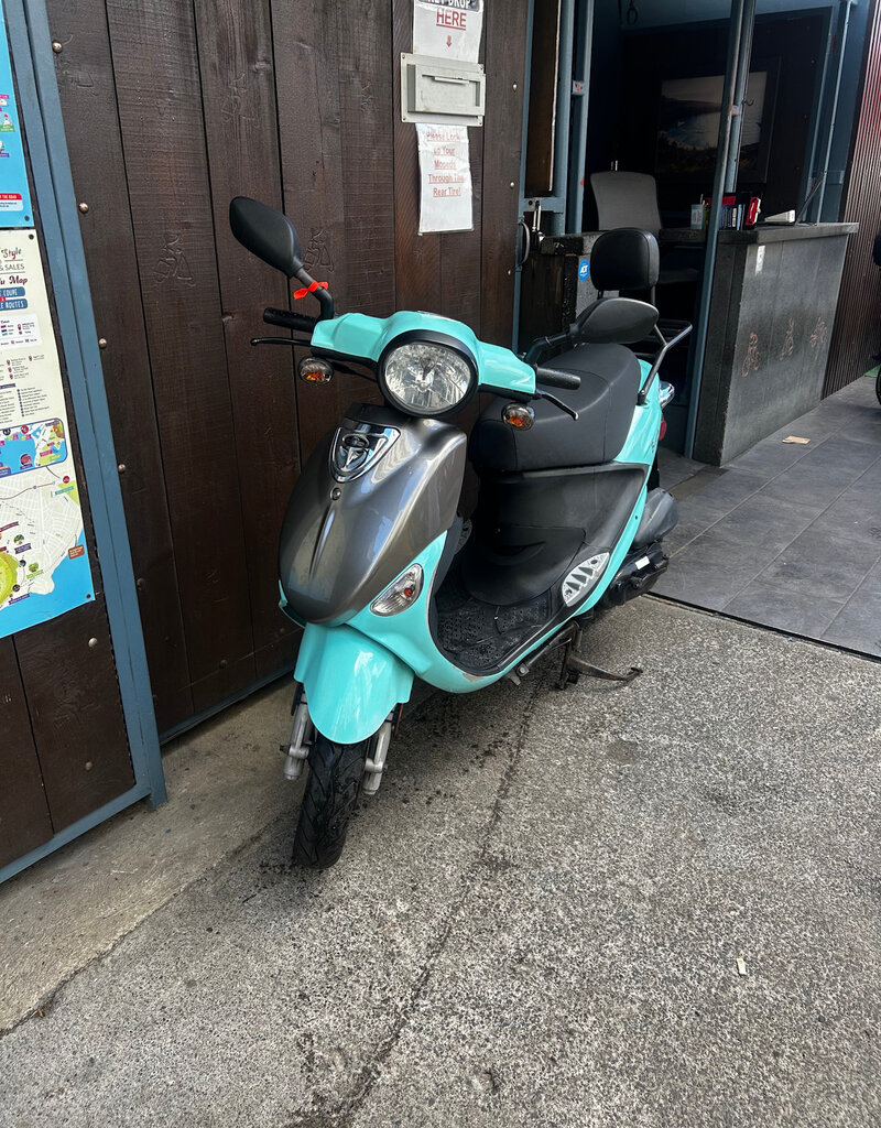 Genuine Scooters 2022 Turquoise Genuine Buddy 125cc Scooter (A-8)