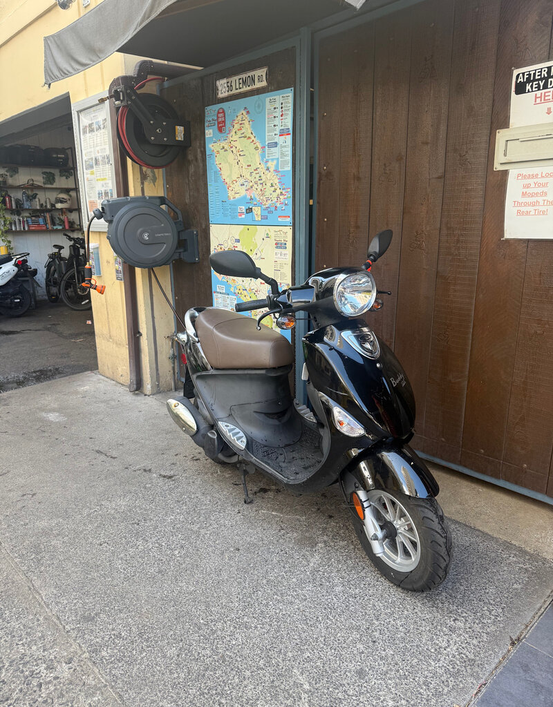 Genuine Scooters 2023 Black Genuine Buddy 125cc Scooter (1619)