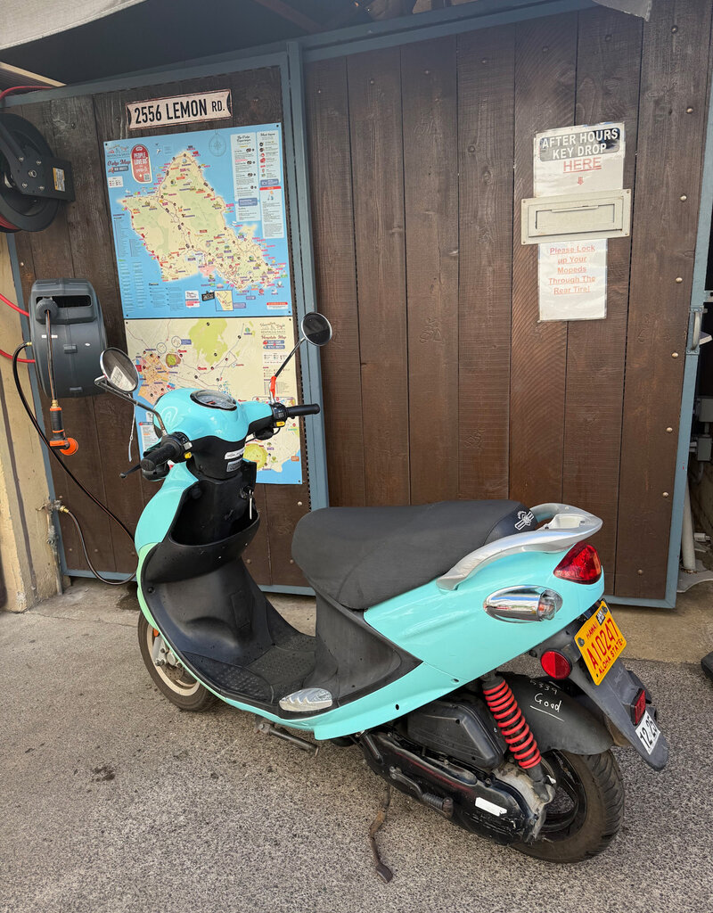 Genuine Scooters 2023 Turquoise Genuine Buddy 50cc Moped (B.B. 4276)