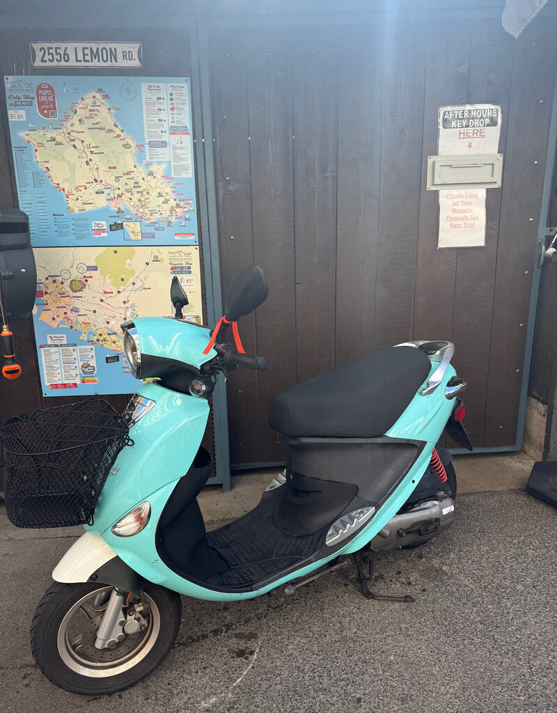 Genuine Scooters 2023 Turquoise Genuine Buddy 50cc Moped (BB-4021)
