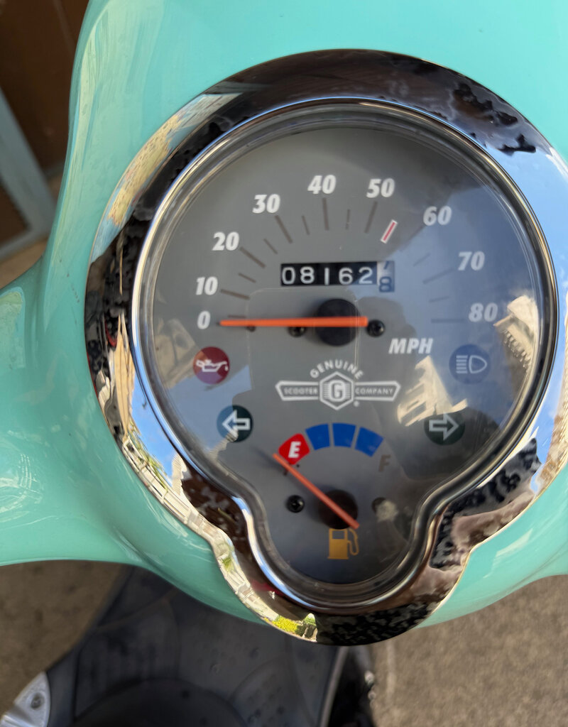 Genuine Scooters 2023 Turquoise Genuine Buddy 50cc Moped (BB-4021)