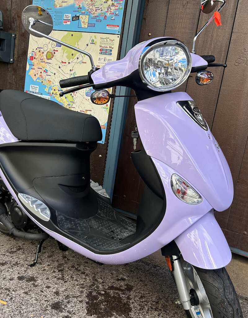 Genuine Scooters 2024 Lavender Genuine Buddy 50cc Moped (BB 5610)