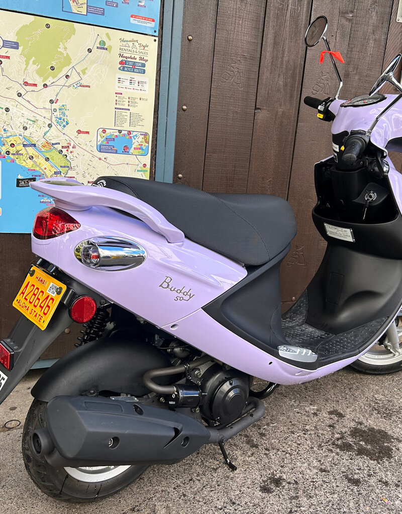 Genuine Scooters 2024 Lavender Genuine Buddy 50cc Moped (BB 5610)