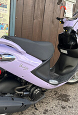 Genuine Scooters 2024 Lavender Genuine Buddy 50cc Moped (BB 5610)