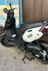Genuine Scooters 2024 White Genuine Roughhouse 50cc Moped (BB5938)