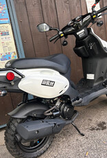 Genuine Scooters 2024 White Genuine Roughhouse 50cc Moped (BB5938)