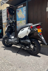 Genuine Scooters 2024 White Genuine Roughhouse 50cc Moped (r-121)