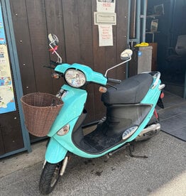 Genuine Scooters 2023 Turquoise Genuine Buddy 50cc Moped (#B-67)