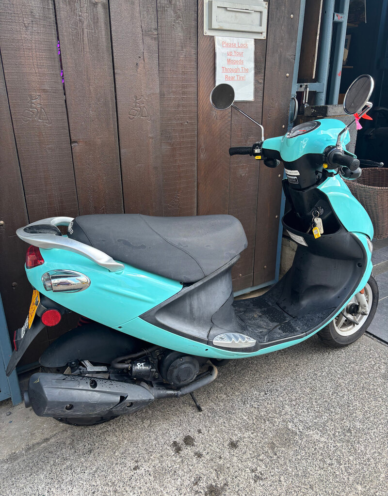Genuine Scooters 2023 Turquoise Genuine Buddy 50cc Moped (#B-67)