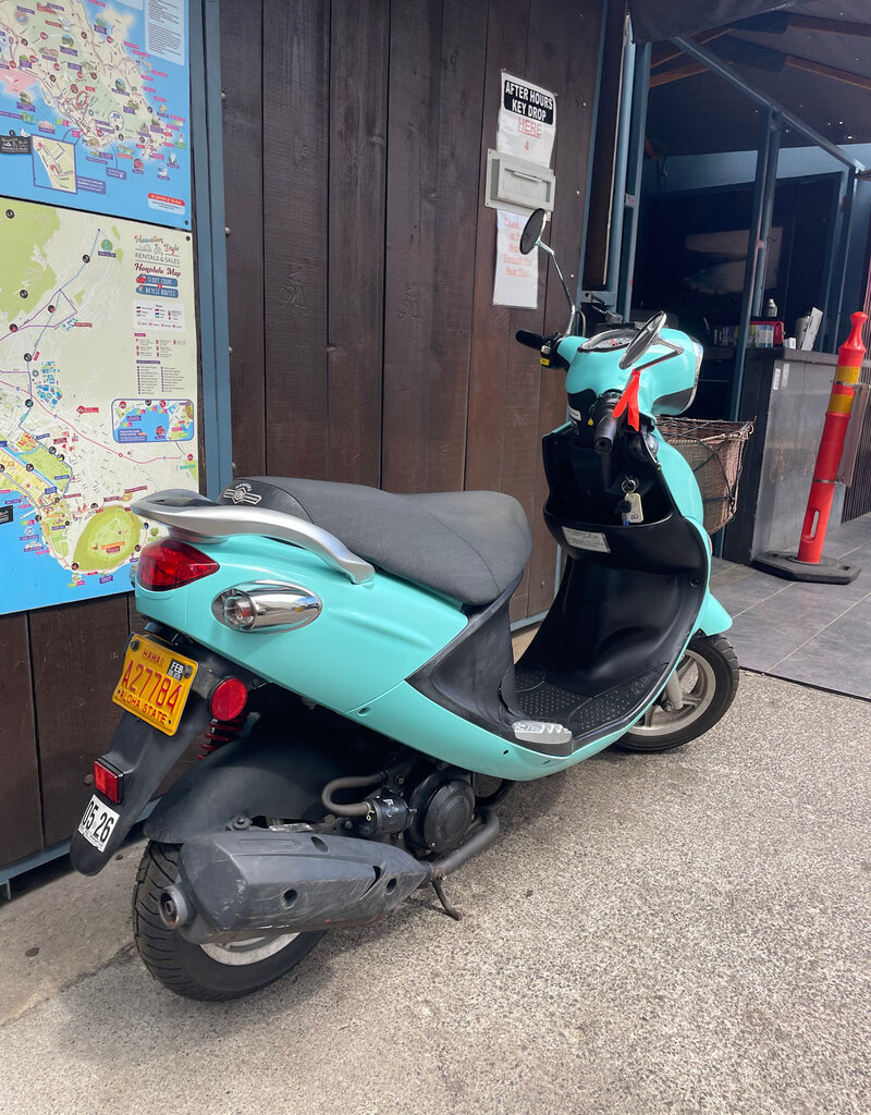 Genuine Scooters 2023 Turquoise Genuine Buddy 50cc Moped (#B-72)
