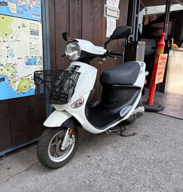 Genuine Scooters 2023 White Genuine Buddy 50cc Moped (#B-85)