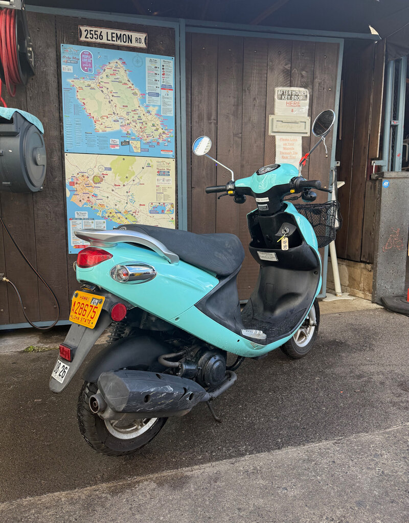 Genuine Scooters 2024 Turquoise Genuine Buddy 50cc Moped (b-80)