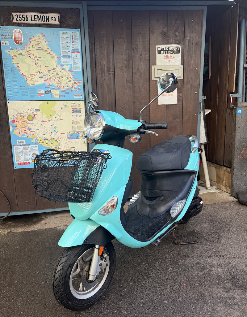 Genuine Scooters 2024 Turquoise Genuine Buddy 50cc Moped (b-80)