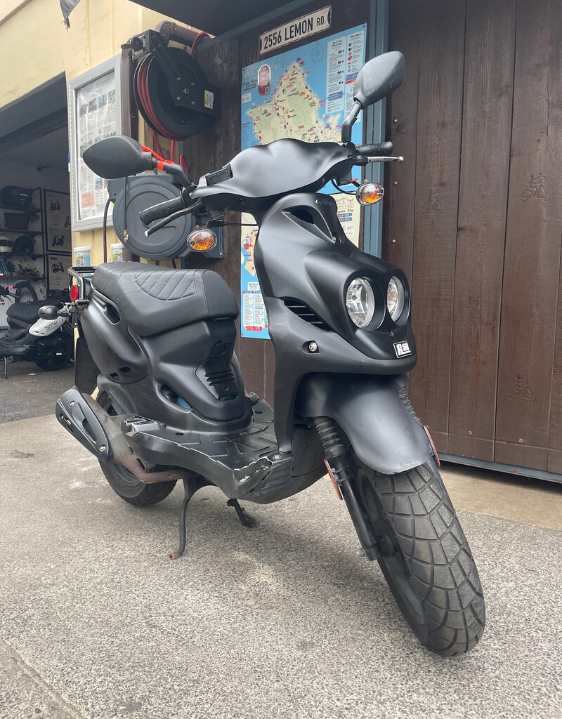 Genuine Scooters 2024 Black Genuine Roughhouse 50 cc Moped (R-127)