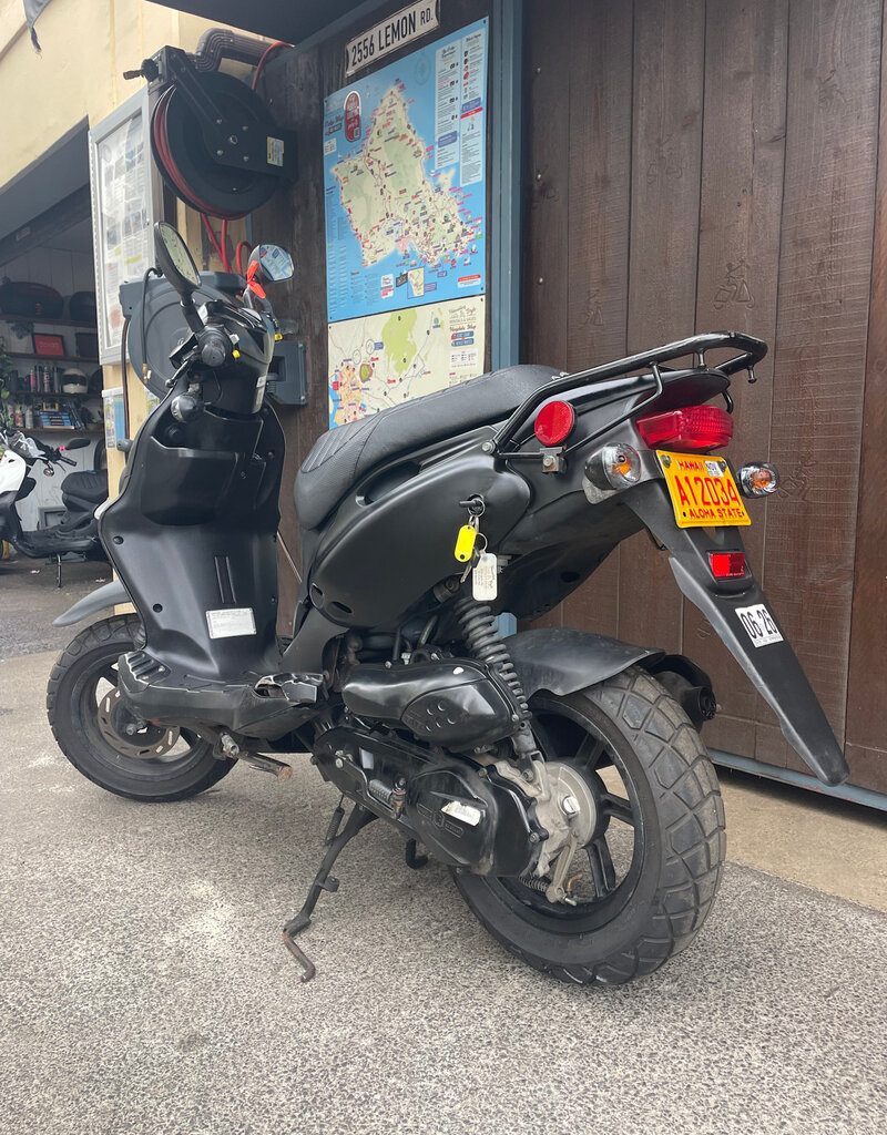 Genuine Scooters 2024 Black Genuine Roughhouse 50 cc Moped (R-127)