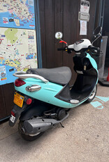 Genuine Scooters 2023 Turquoise Genuine Buddy 50cc Moped (B.B. 5414)